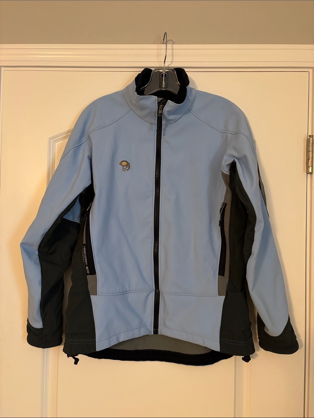 Mountain Hardwear Light Blue and Black Ski Jacket